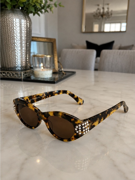 Cheryl Shuman Accessories - Cheryl Shuman Eyewear Wendi with Pearls Tortoise Sunglasses